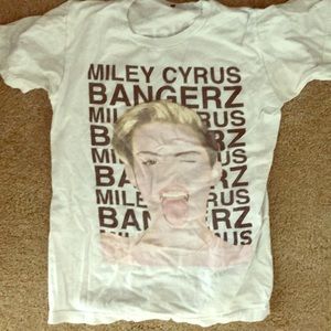 Miley Cyrus BANGERZ tour T-shirt size small